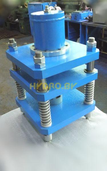Hydraulic forging press 
